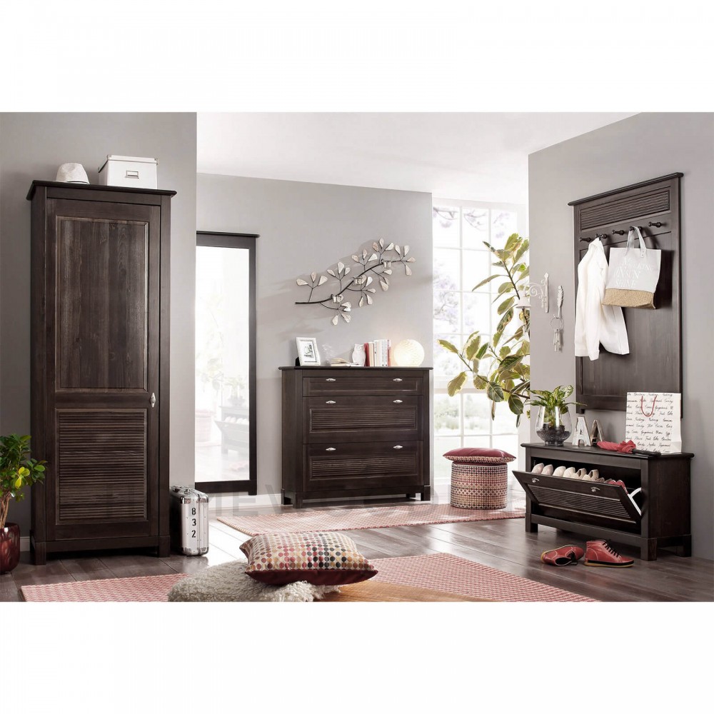 Зеркало навесное в раме Рауна 200