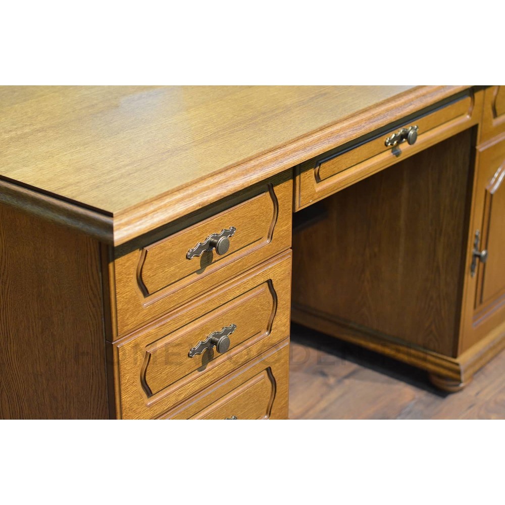 Стол письменный ГМ 2303