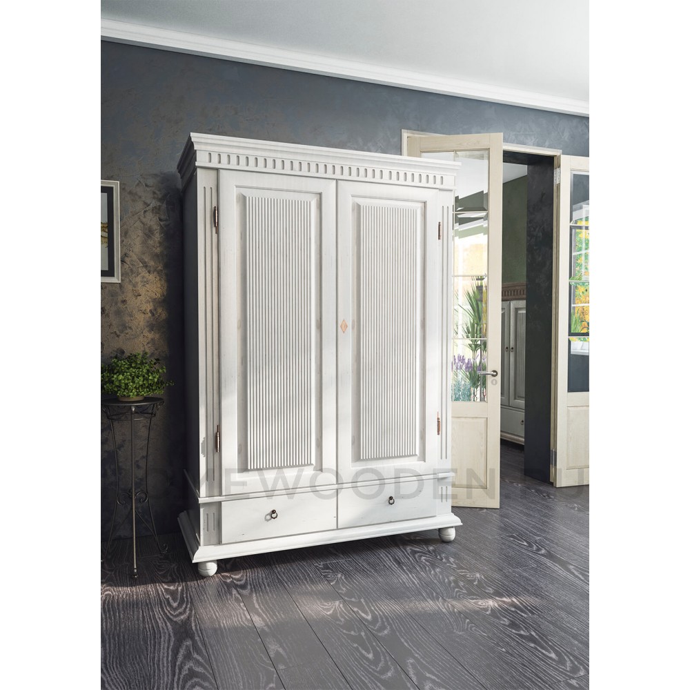 Шкаф "Хельсинки" 2 из массива сосны